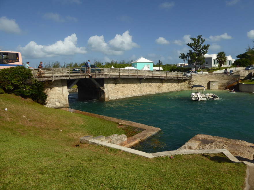 Hamilton Bermuda Bermudas Bridge &nbsp;bermuda smallest bridge Schnalste Hängebrücke der Welt