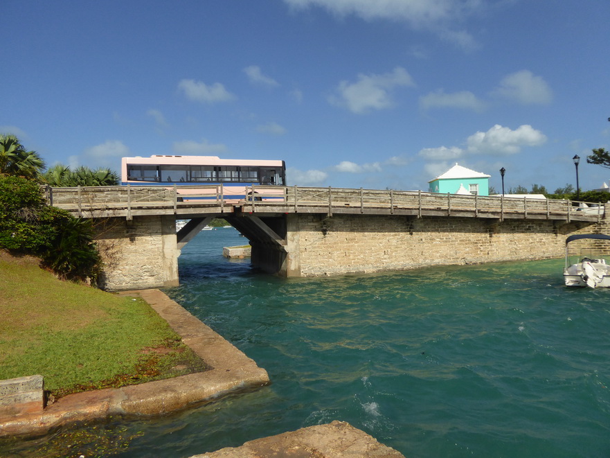 Hamilton Bermuda Bermudas Bridge &nbsp;bermuda smallest bridge Schnalste Hängebrücke der Welt