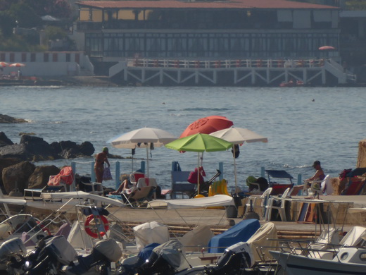 Rom Civitaveccia Hafen Küste Strand Rom Civitaveccia Hafen Küste Strand Hafenmole 2 Fähren  6 Schiffe + Starclipper 