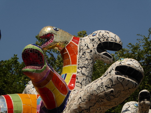   Giardino de Tarochi  Tarot Garten niki de saint Phalle nanas Capalbio Giardino de Tarochi  Tarot Garten niki de saint Phalle nanas Capalbio 